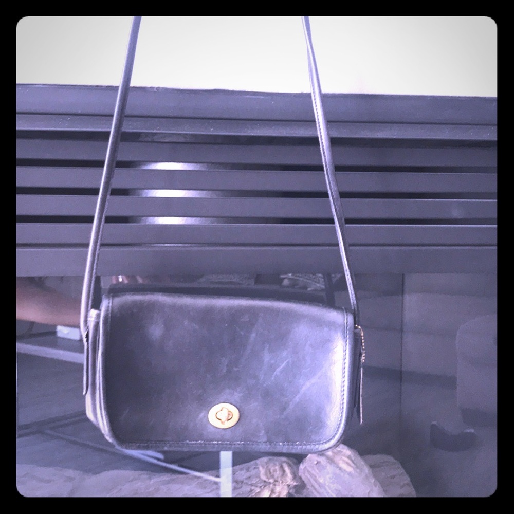 Vintage leather Coach crossbody